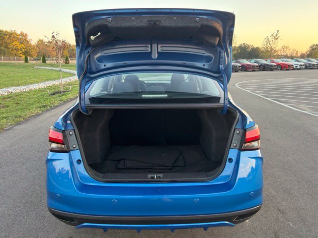 Used 2024 Nissan Versa SR FWD image 10