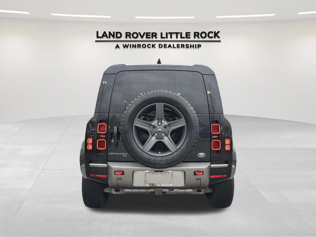 Used 2021 Land Rover Defender 110 X-Dynamic SE AWD/4WD image 7