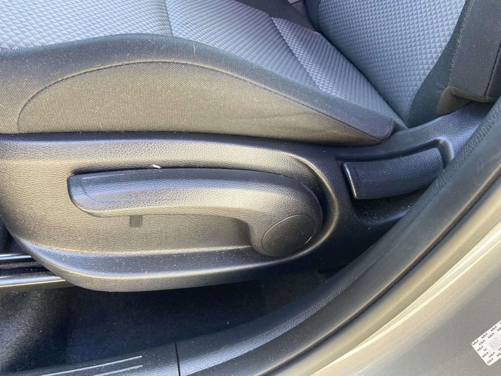 Used 2023 Kia Soul LX w/ Option Group 015 image 16
