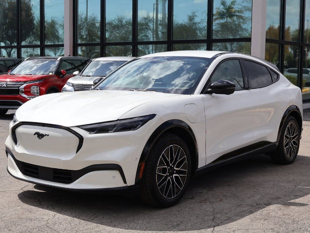 Used 2024 Ford Mustang Mach-E Premium image 9