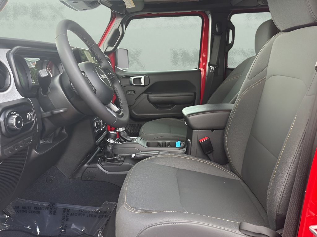 Used 2025 Jeep Wrangler Unlimited Sport AWD/4WD image 17