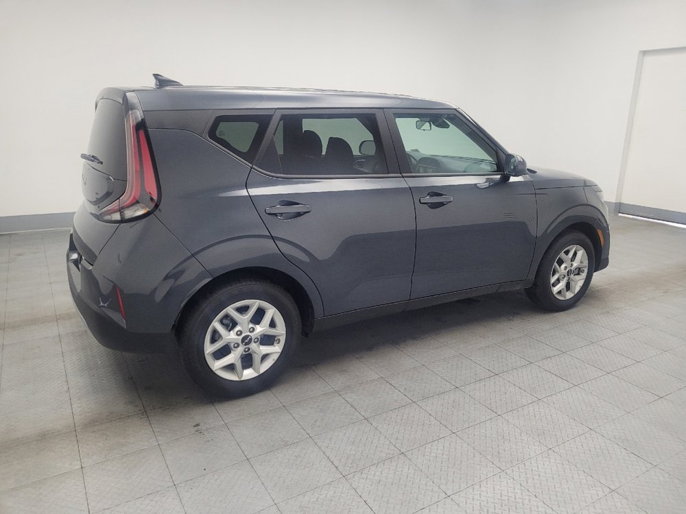 Used 2025 Kia Soul LX image 10