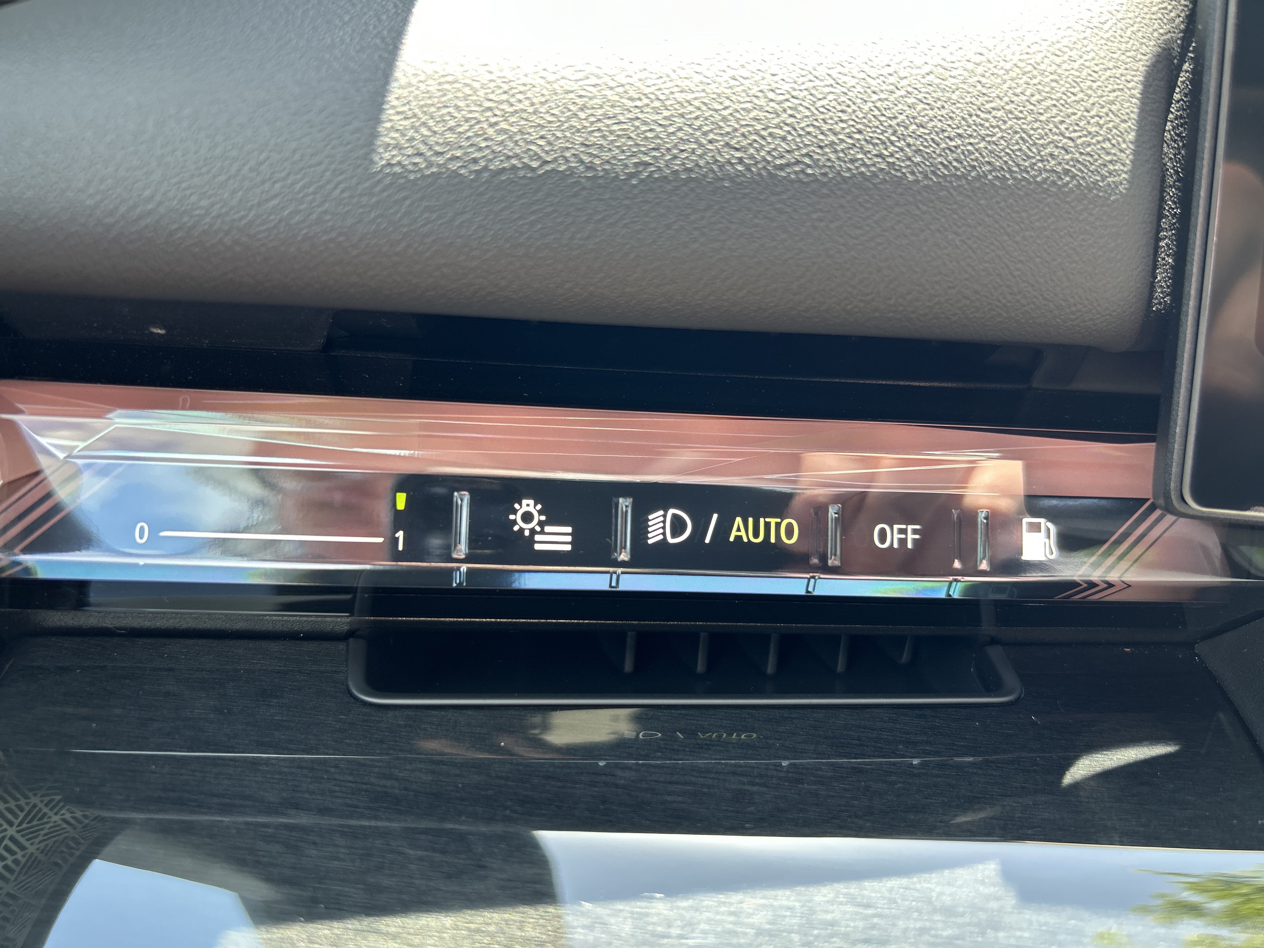 New 2026 BMW 550e xDrive AWD/4WD image 14
