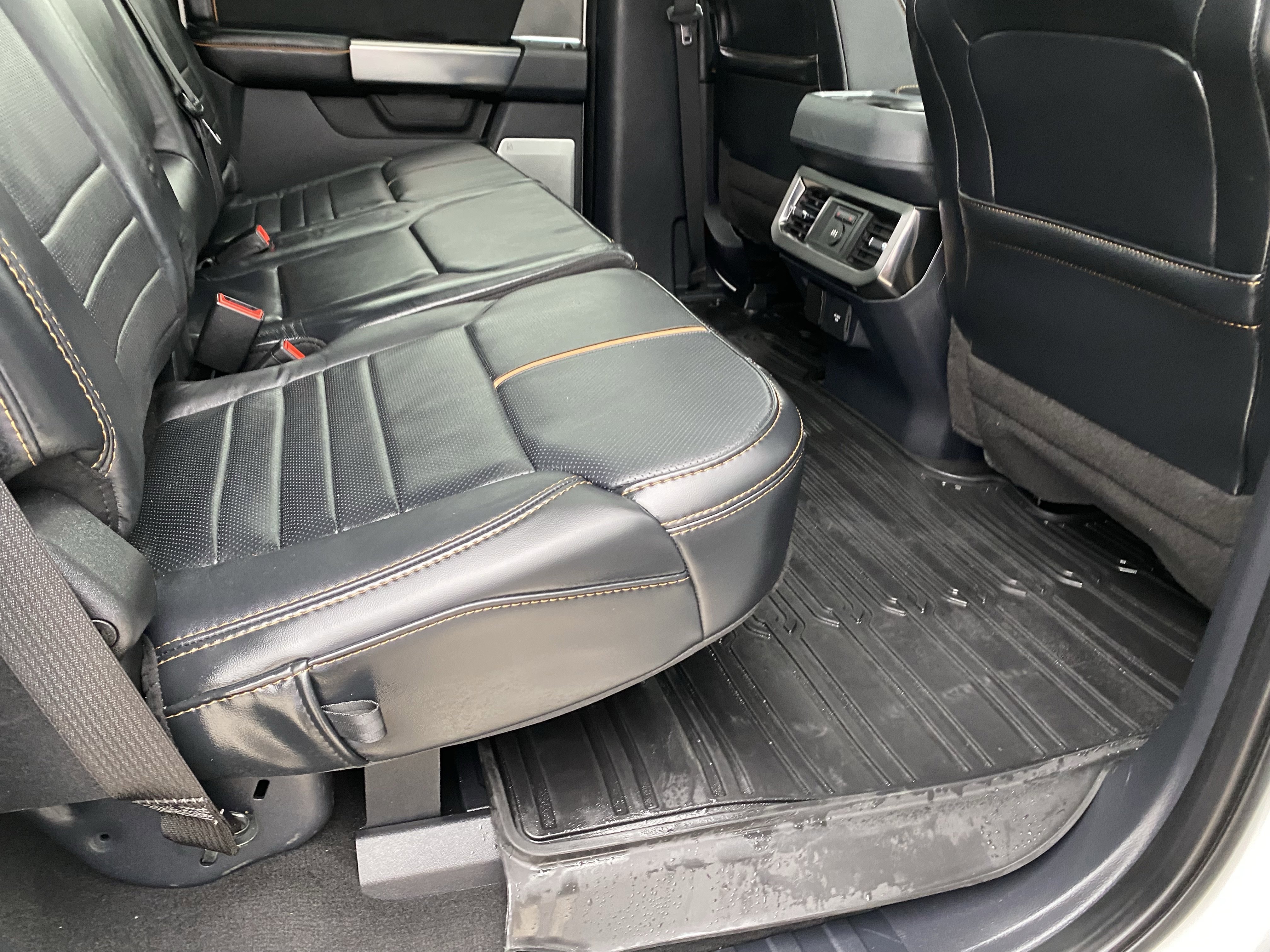 Used 2024 Ford F250 Platinum w/ Tremor Off-Road Package image 17