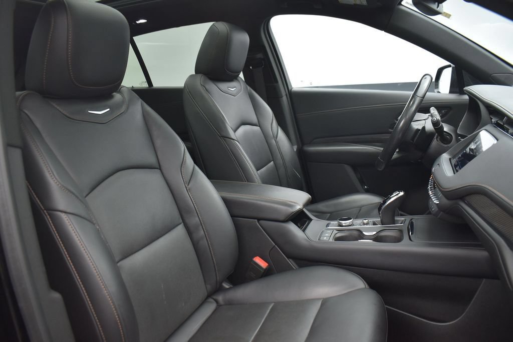 Used 2023 Cadillac XT4 Sport AWD/4WD image 29