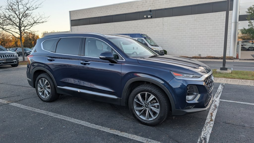Used 2019 Hyundai Santa Fe Limited AWD/4WD image 5