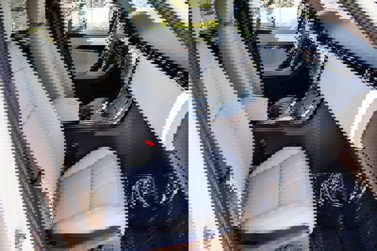 New 2026 Land Rover Range Rover Evoque S image 17