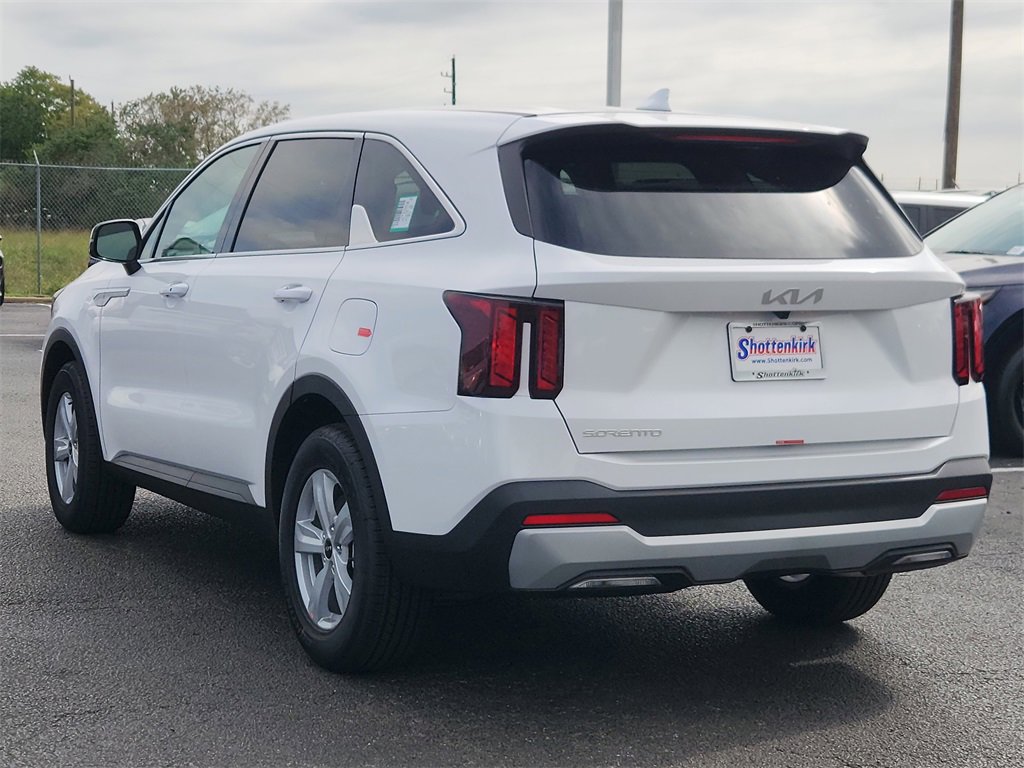 New 2026 Kia Sorento LX image 4
