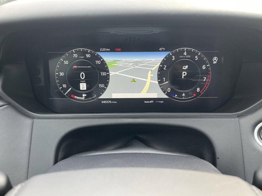 Used 2018 Land Rover Range Rover Velar R-Dynamic SE image 9