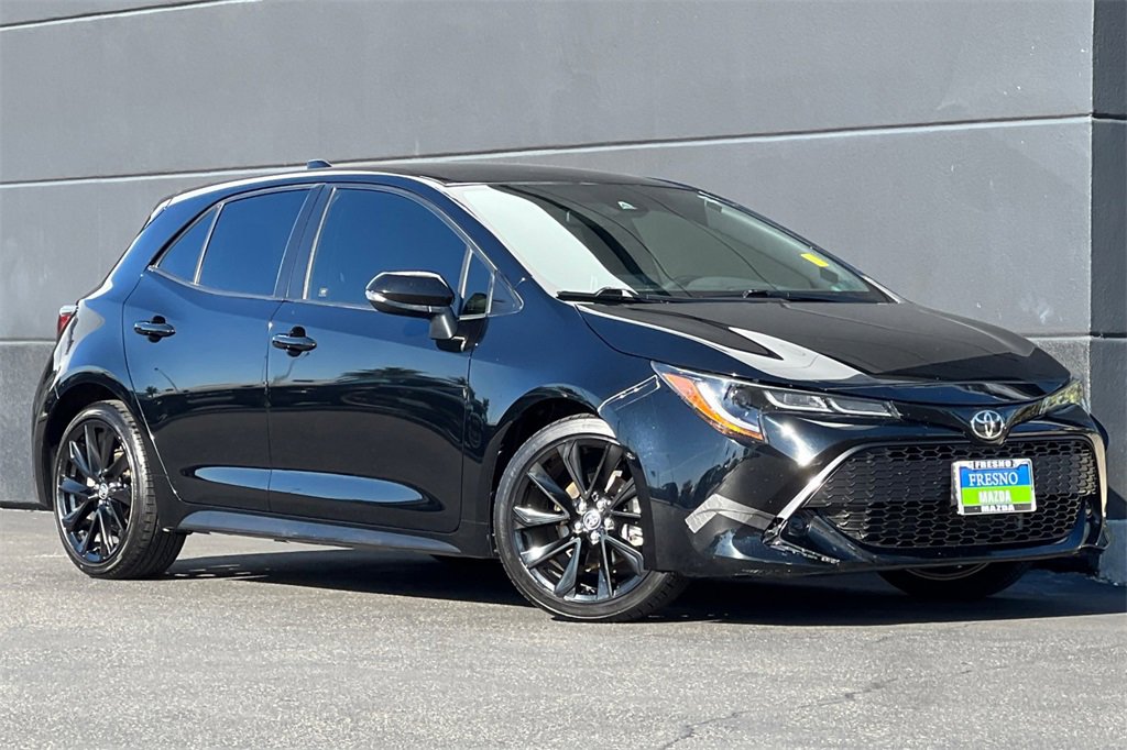 Used 2021 Toyota Corolla XSE image 3