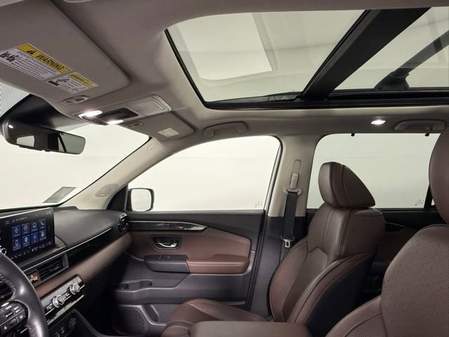 Used 2024 Honda Pilot Elite image 36