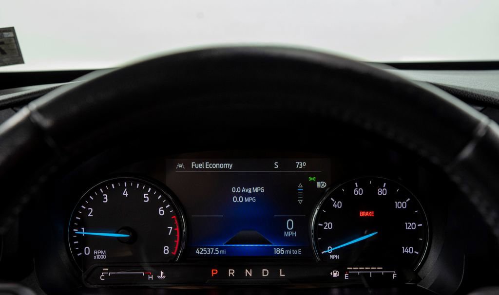 Used 2022 Ford Explorer XLT AWD/4WD image 25