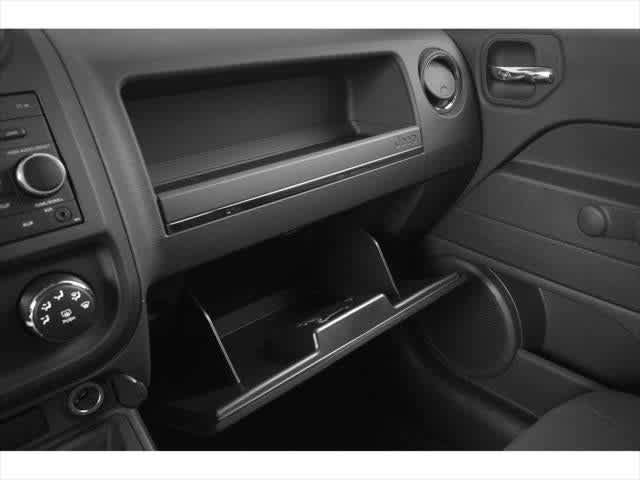 Used 2015 Jeep Patriot Sport w/ Power Value Group FWD image 11
