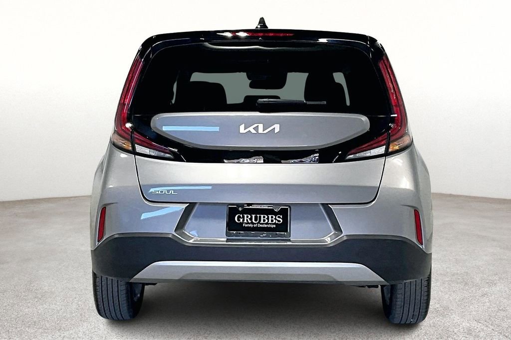 Used 2025 Kia Soul LX w/ LX Technology Package image 6