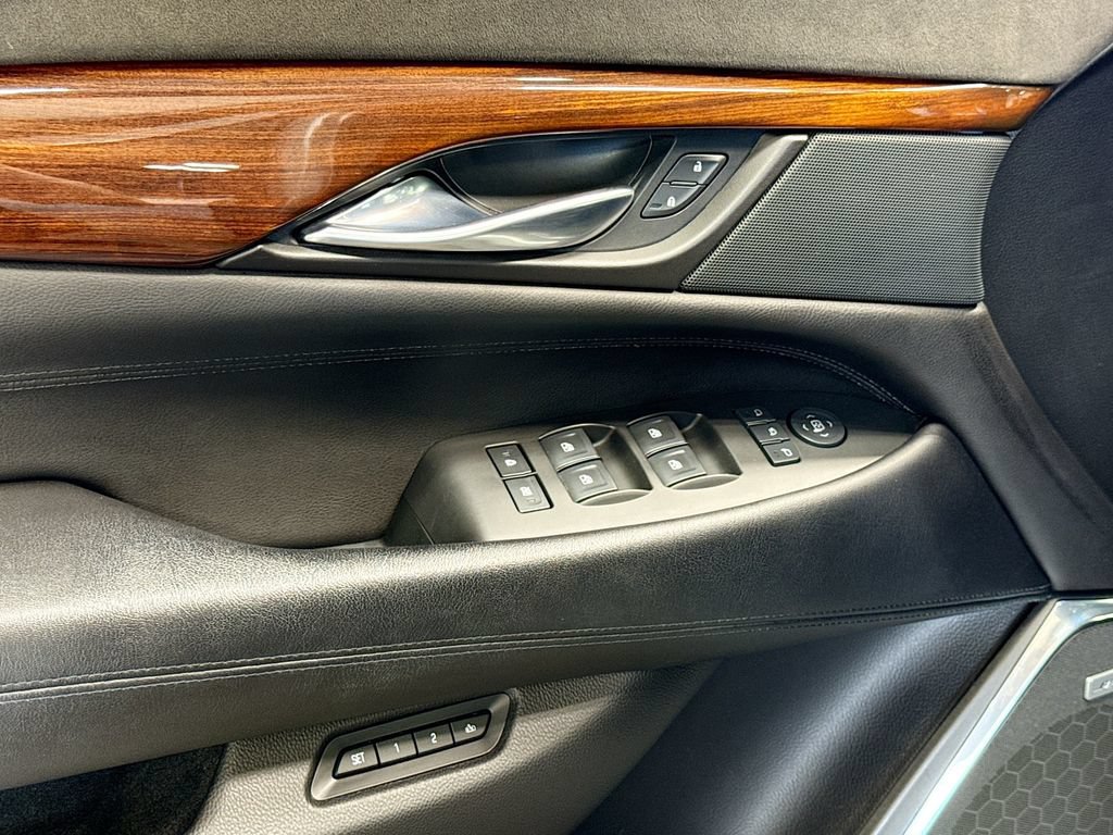 Used 2015 Cadillac Escalade ESV Premium AWD/4WD image 18