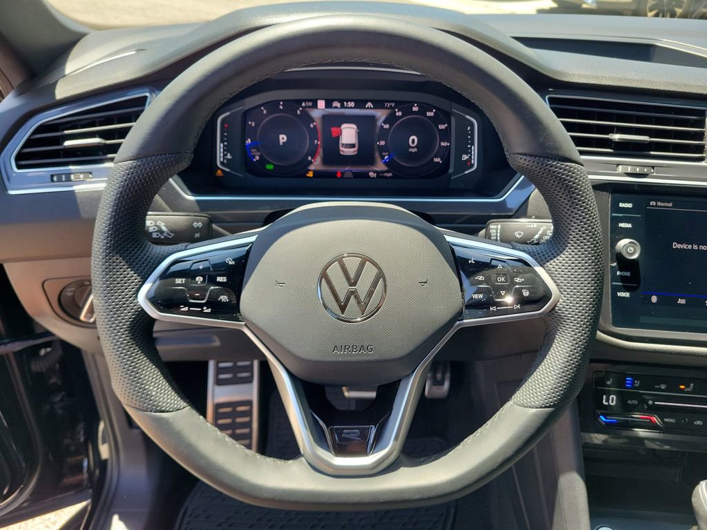 Used 2024 Volkswagen Tiguan SEL R-Line AWD/4WD image 23