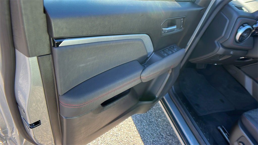 New 2026 Chevrolet Colorado Z71 image 11