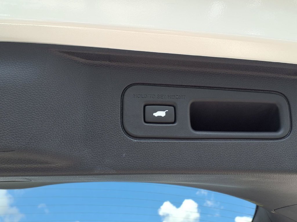 Used 2025 Honda Pilot EX-L image 20