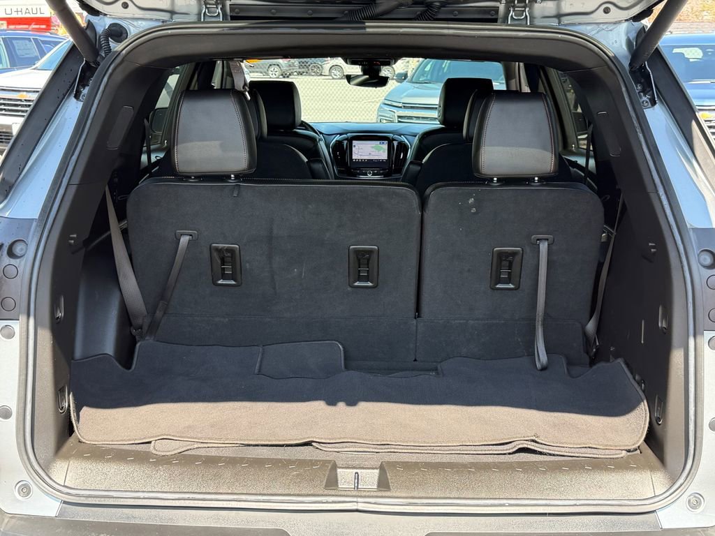 Used 2023 Chevrolet Traverse RS image 14