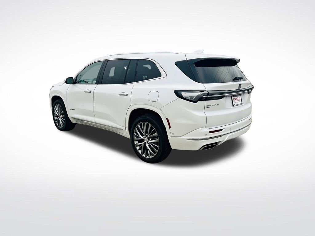 Used 2025 Buick Enclave Avenir w/ Super Cruise Package image 4