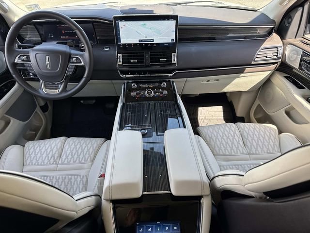 Used 2023 Lincoln Navigator Black Label image 20