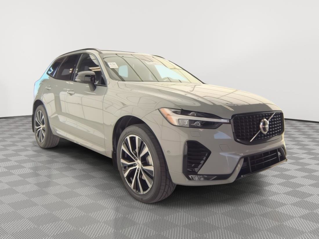 Used 2024 Volvo XC60 B5 Plus w/ Protection Package Premier AWD/4WD image 18