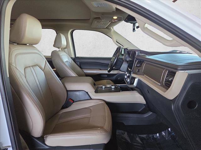 Used 2024 Ford Expedition Limited AWD/4WD image 20