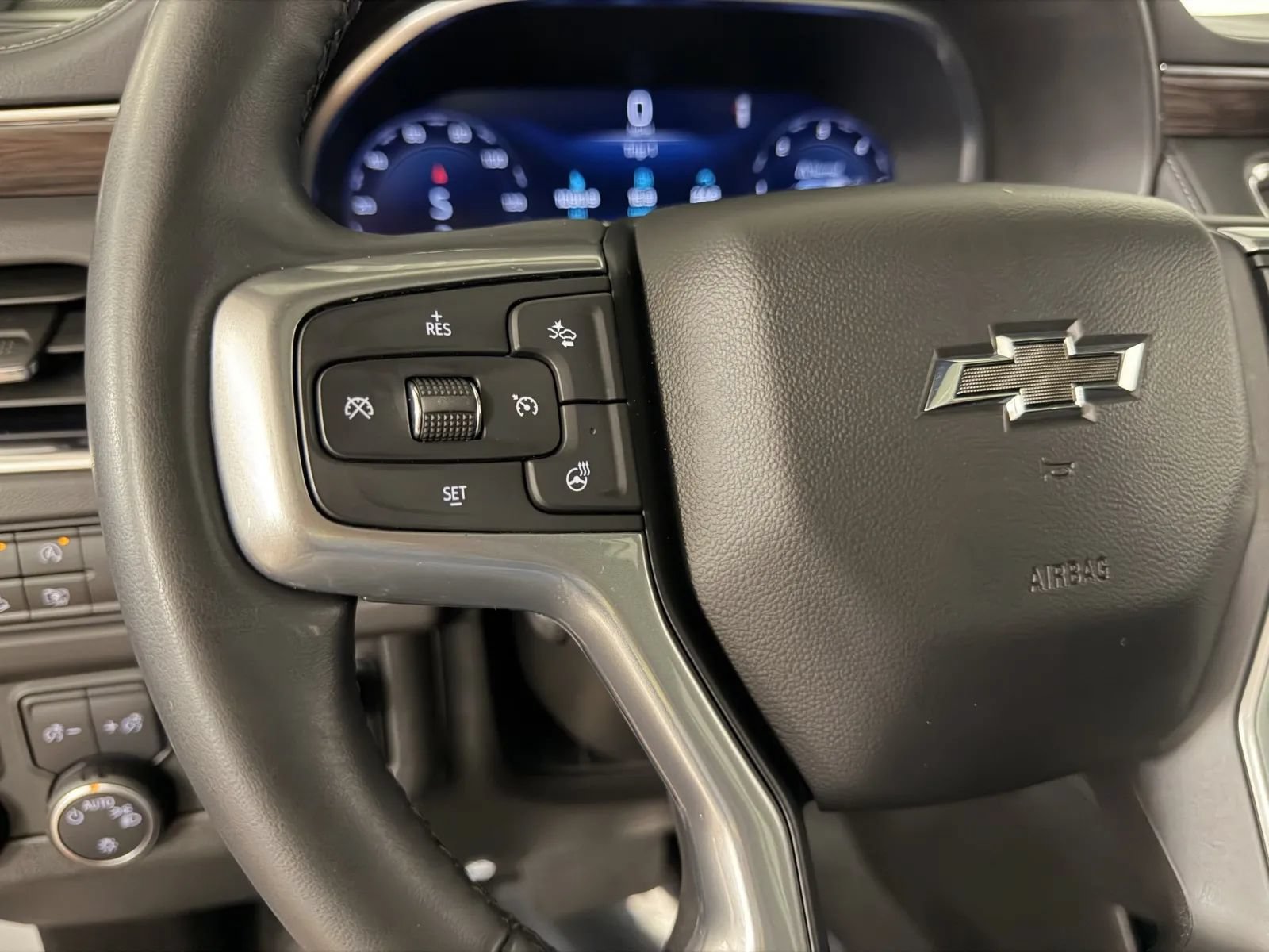 Used 2024 Chevrolet Tahoe Z71 w/ Off-Road Capability Package AWD/4WD image 23