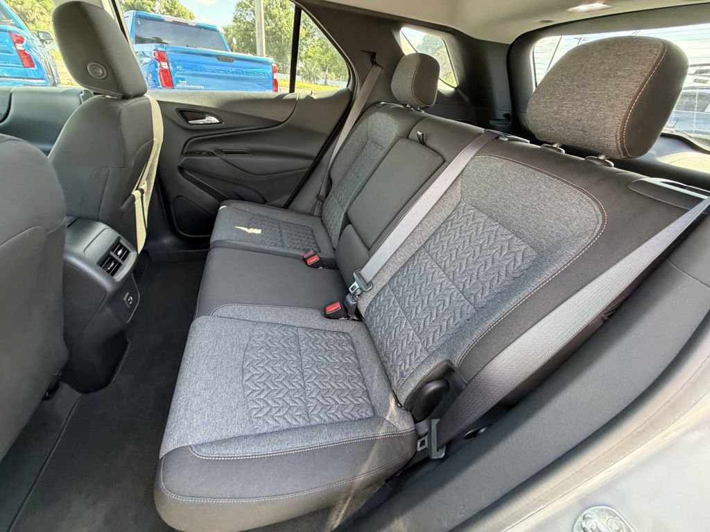Certified 2024 Chevrolet Equinox LT FWD image 17