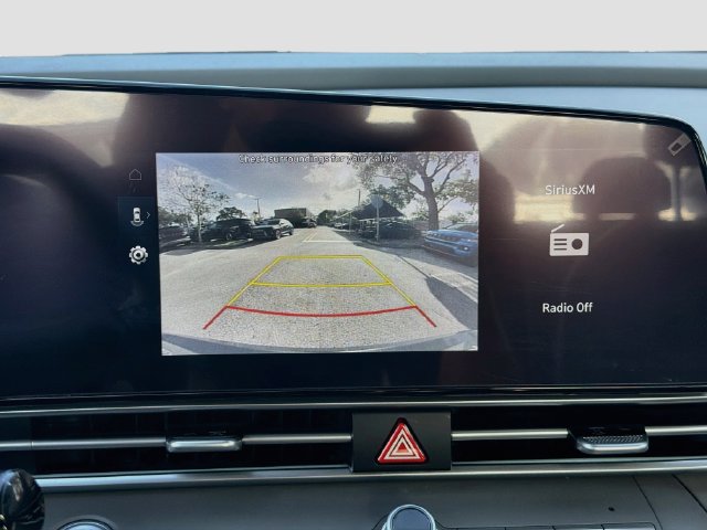 Certified 2025 Hyundai Elantra SEL FWD image 15