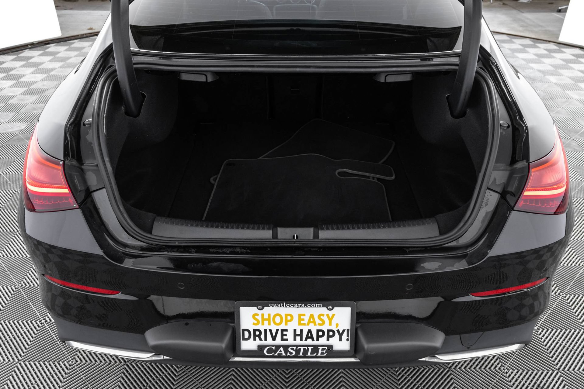 Used 2025 Mercedes-Benz CLA 250 4MATIC image 37