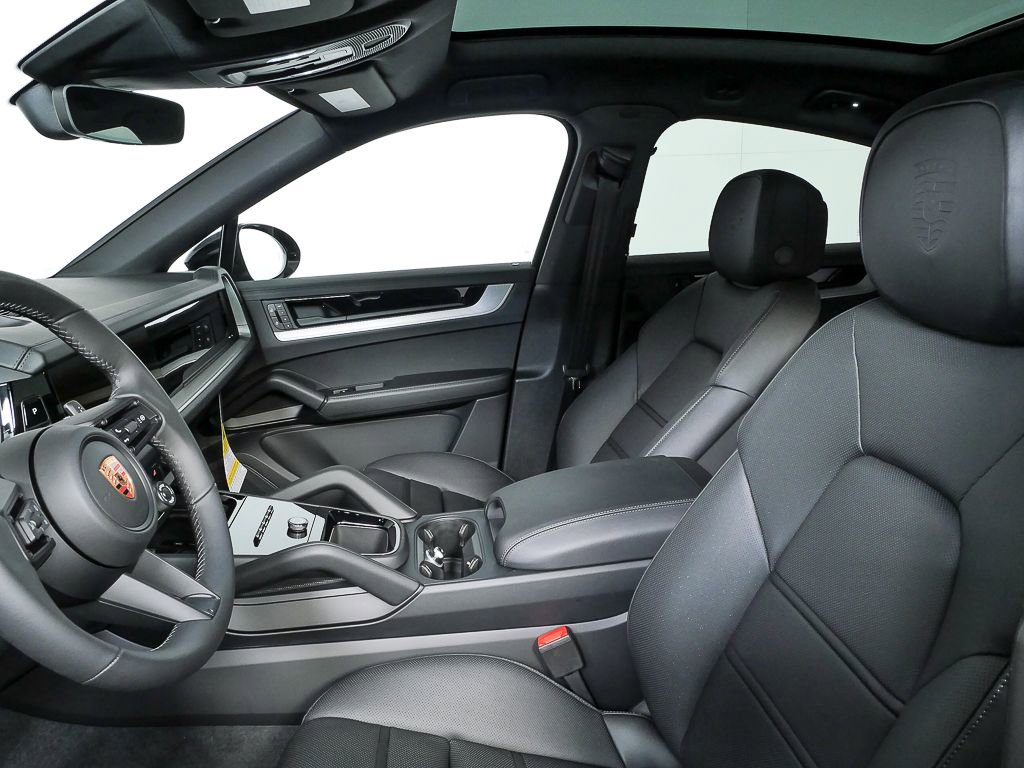 New 2026 Porsche Cayenne S image 5