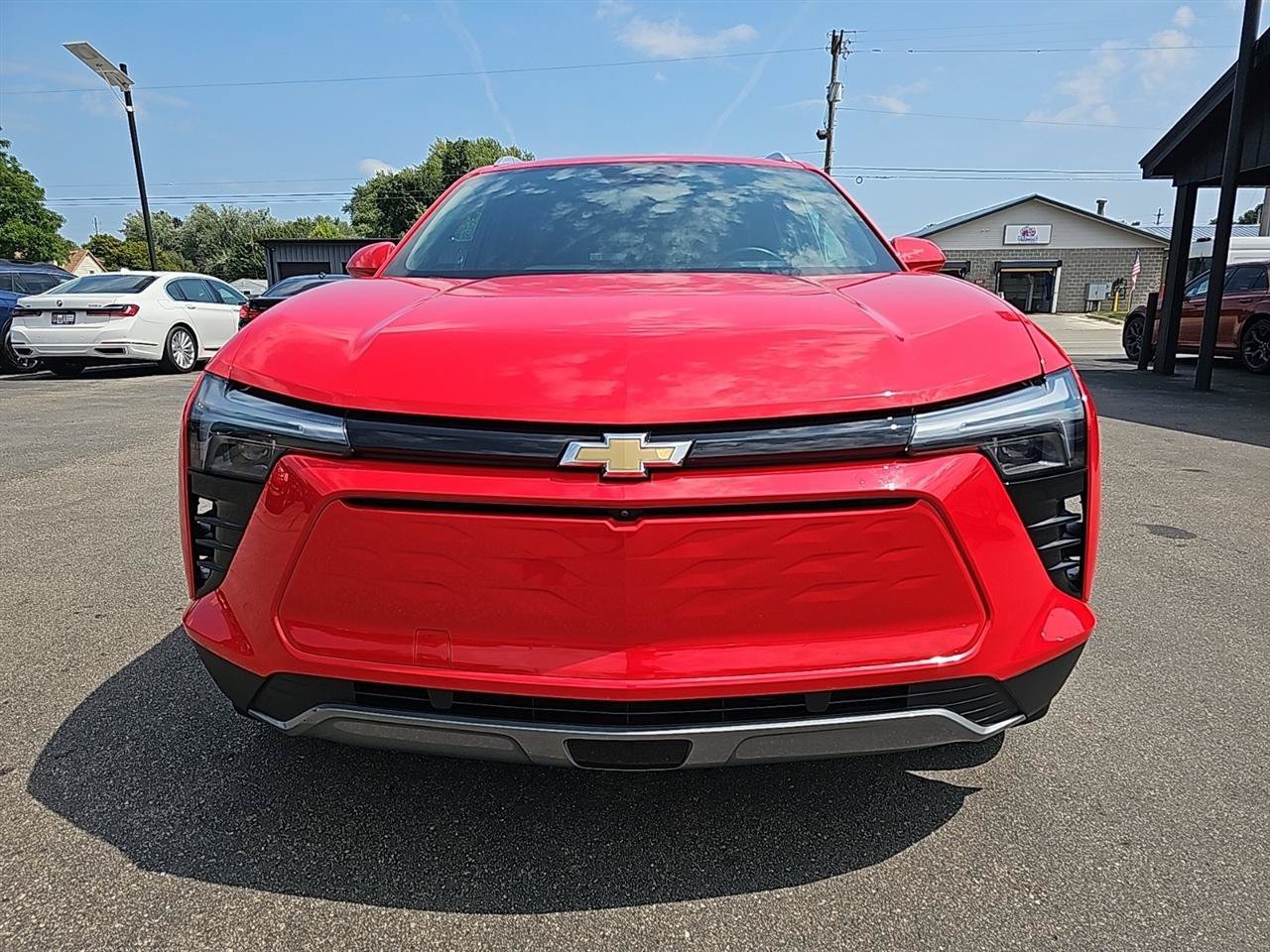 Used 2024 Chevrolet Blazer EV LT AWD/4WD image 8