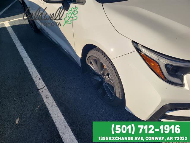 Used 2025 Toyota Corolla SE w/ SE Premium Package image 32