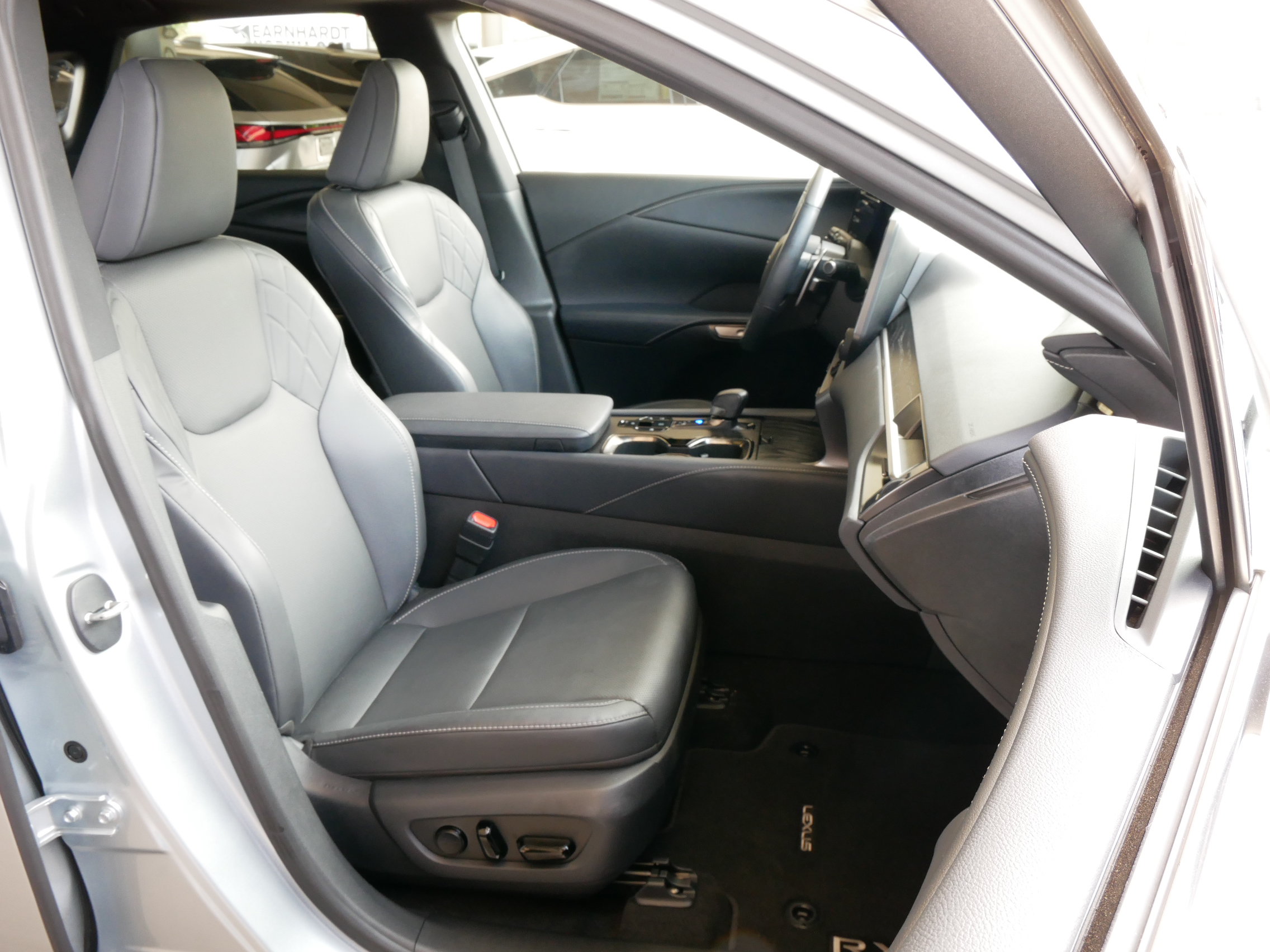 Certified 2025 Lexus RX 350h w/ Convenience Package AWD/4WD image 8