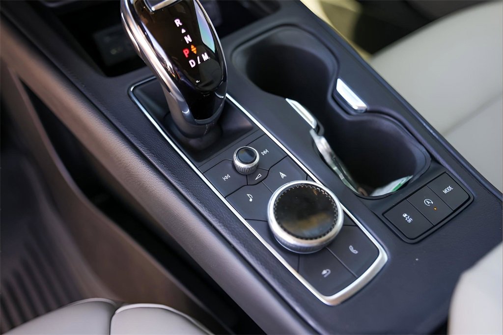 Certified 2022 Cadillac XT4 Premium Luxury w/ Technology Package image 20