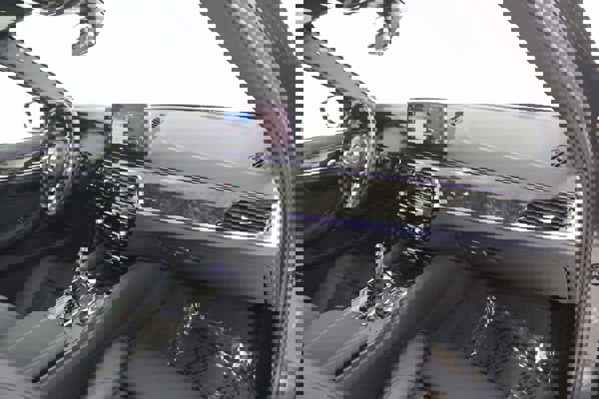 Used 2023 BMW 540i xDrive w/ M Sport Package image 49