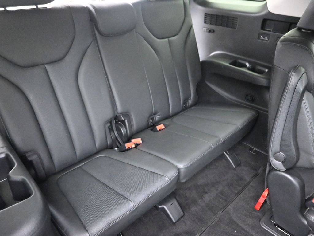 Used 2022 Hyundai Palisade SEL w/ Premium Package image 9