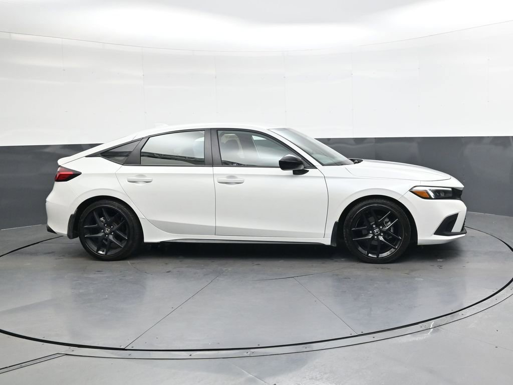 Used 2024 Honda Civic Sport image 3