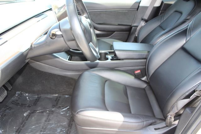 Used 2018 Tesla Model 3 Long Range RWD image 25