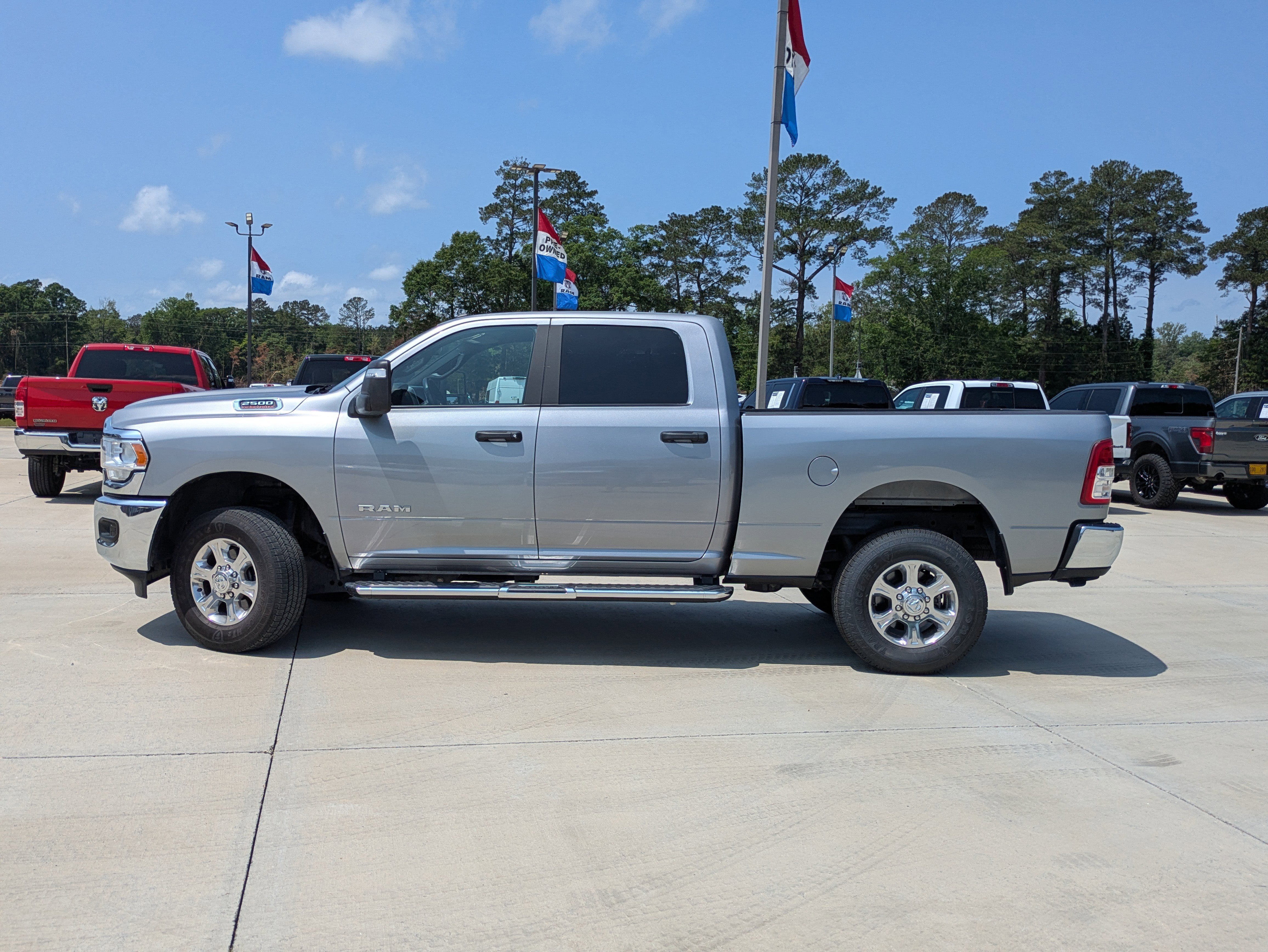 Used 2024 RAM 2500 Big Horn w/ Bed Utility Group AWD/4WD image 5