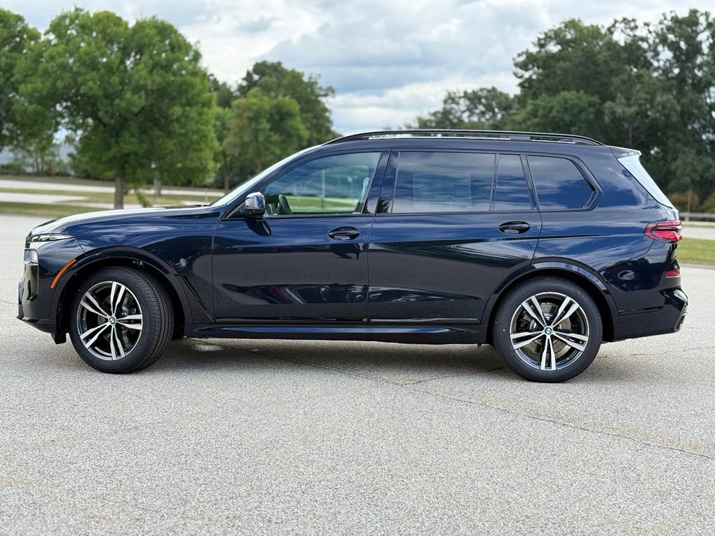 New 2027 BMW X7 xDrive40i w/ M Sport Package AWD/4WD image 3