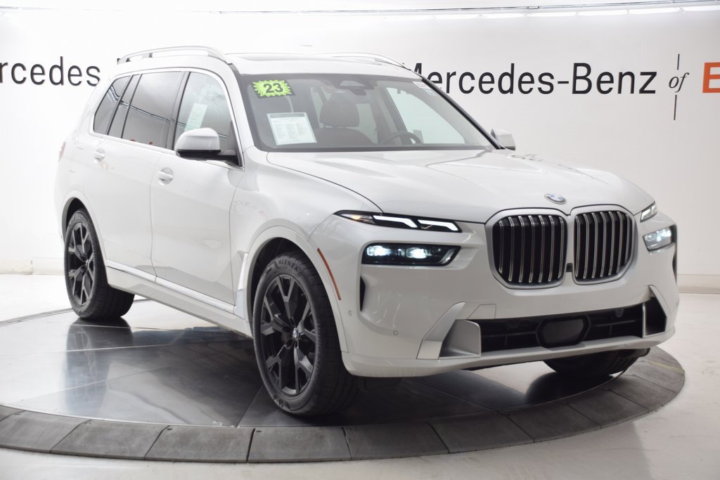 Used 2023 BMW X7 xDrive40i w/ Parking Assistance Package image 8