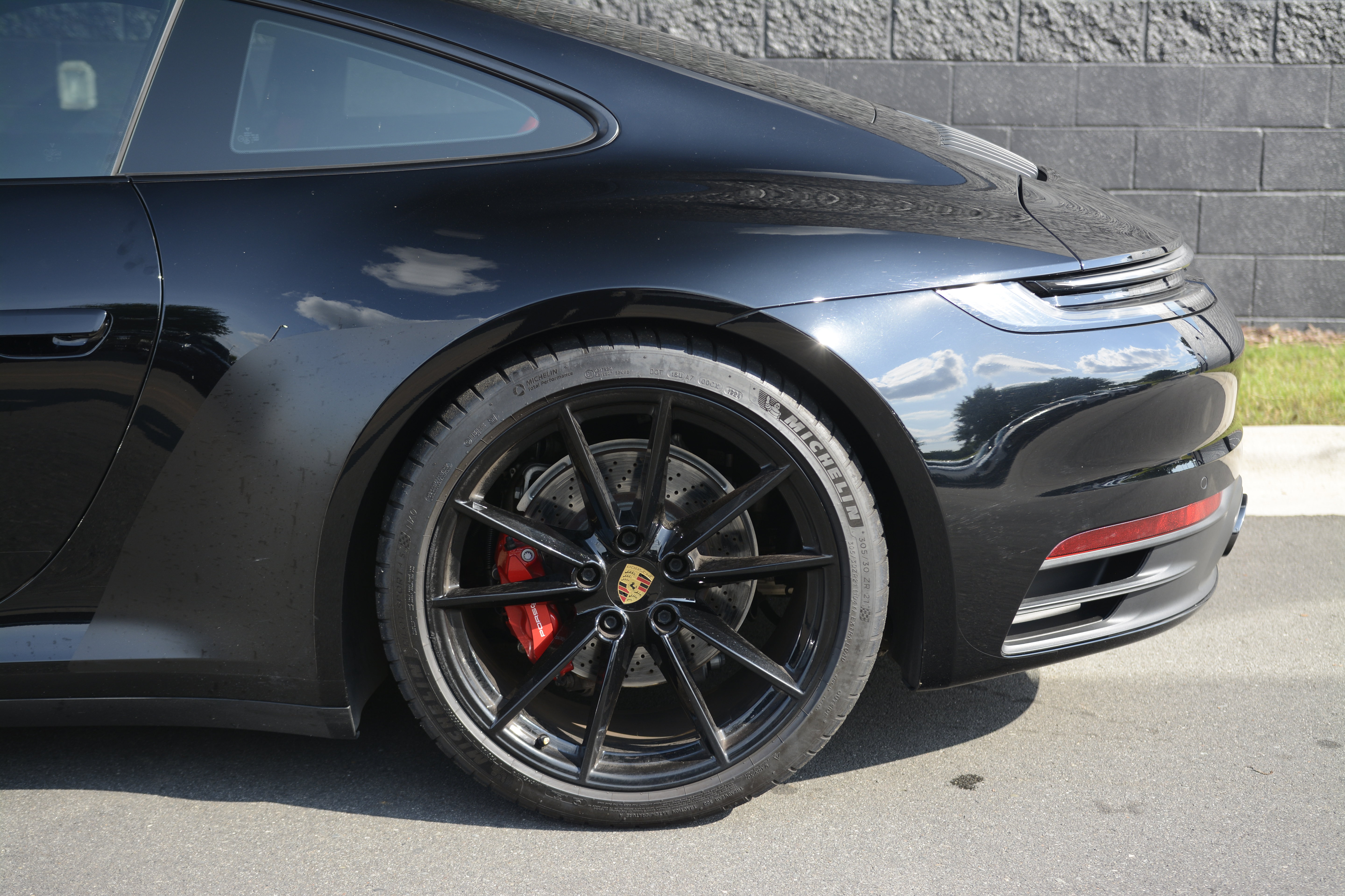 Certified 2020 Porsche 911 Carrera S RWD image 31