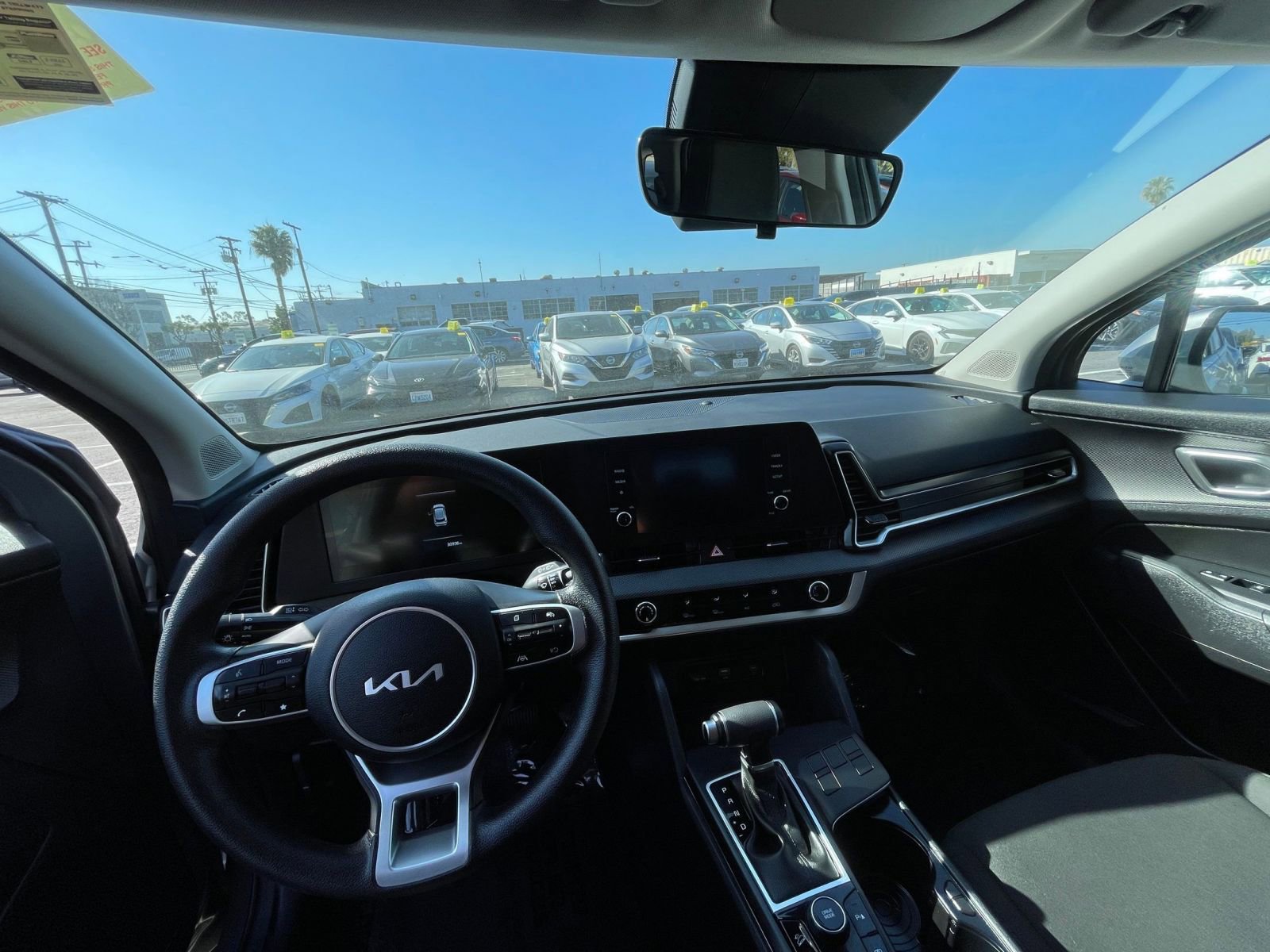 Used 2025 Kia Sportage LX FWD image 33