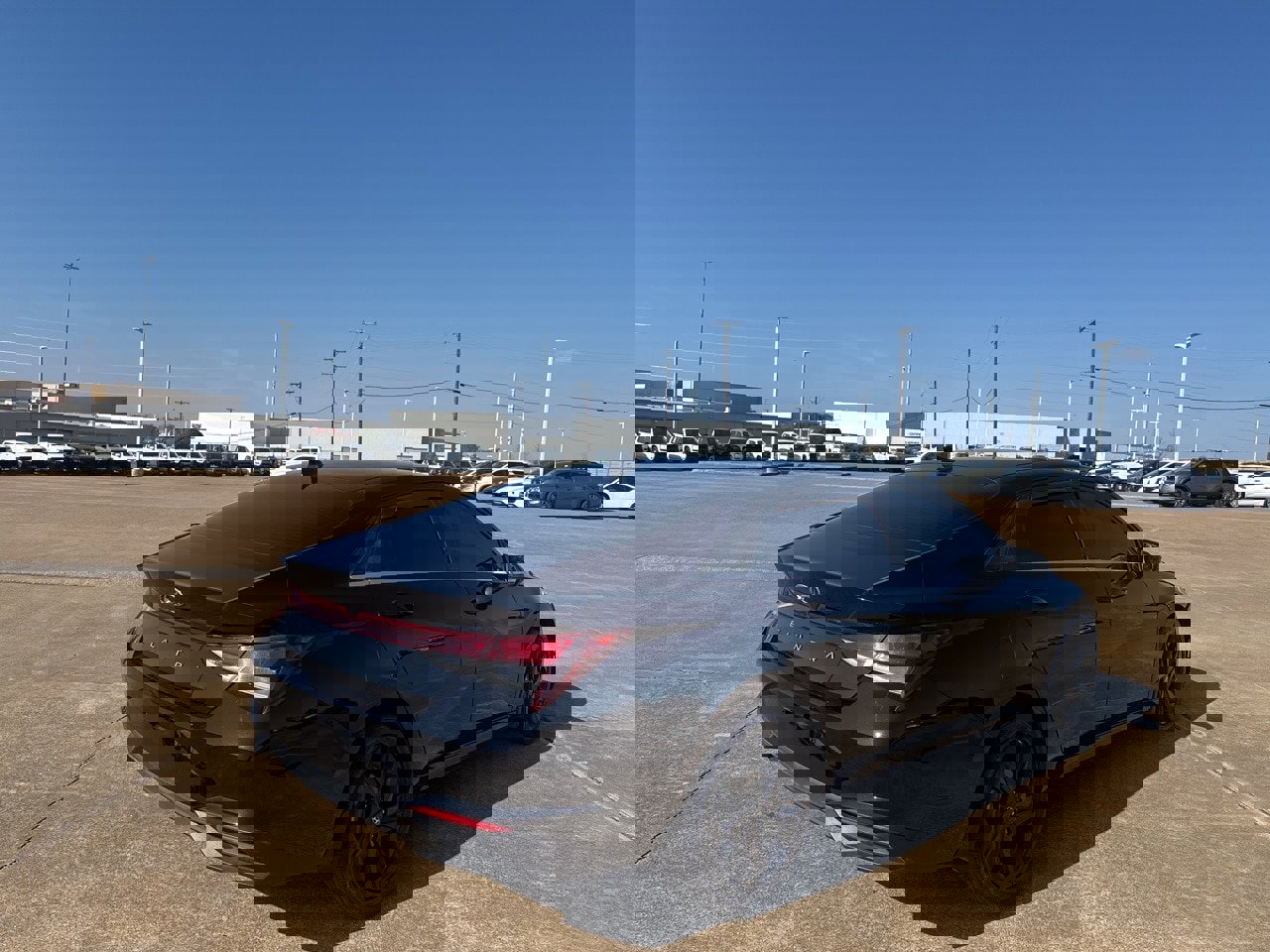 Used 2023 Hyundai Elantra SEL w/ Convenience Package image 7