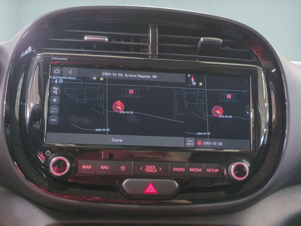 Used 2022 Kia Soul S image 24