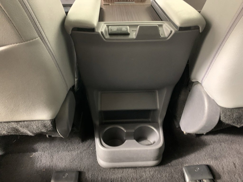 Used 2021 Toyota Sienna XLE image 36