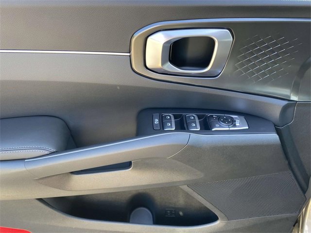 New 2025 Kia Sorento EX image 16