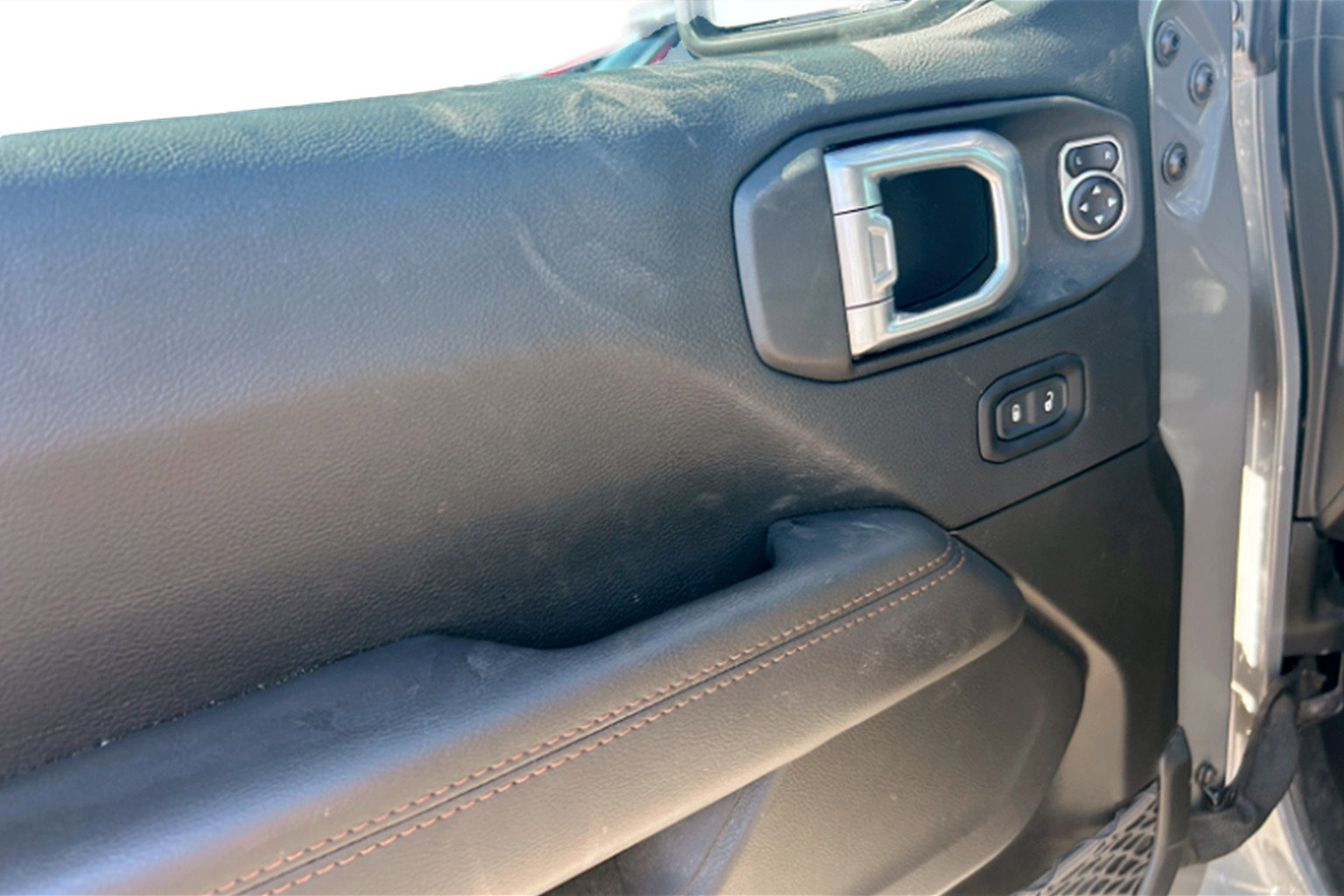 Used 2022 Jeep Wrangler Unlimited Rubicon w/ Xtreme Recon 35" Tire Package image 11